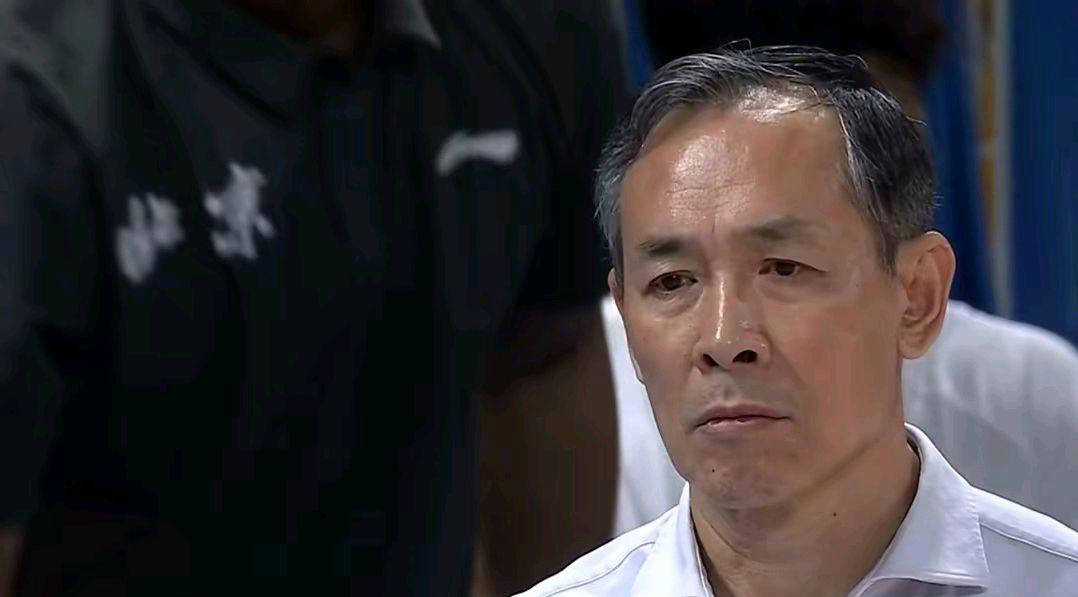 郑州队逆转济南队，继续豪取胜利
